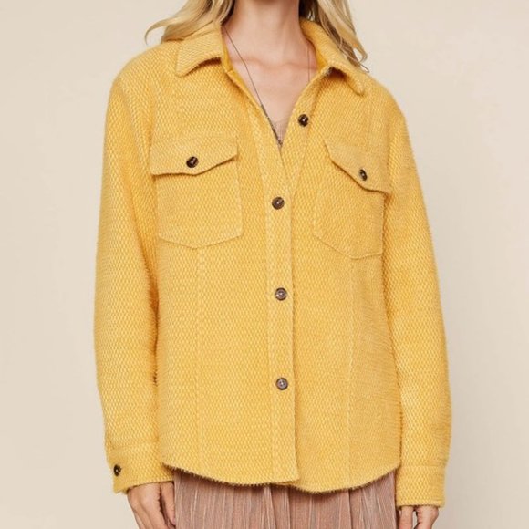 ❌SOLD OUT❌ SWEET AS HONEY YELLOW SHACKET - Picture 1 of 3
